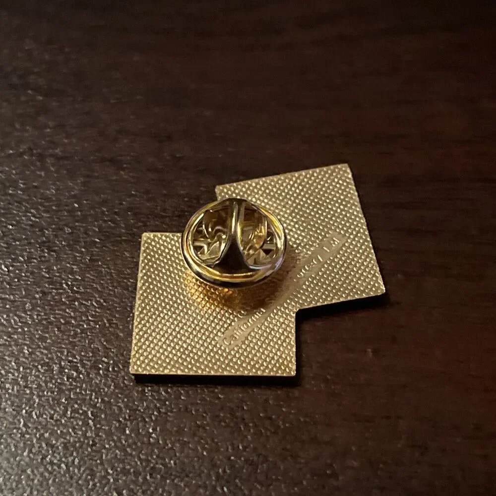 California Lottery 3 For The Money Lapel Hat Pin‎